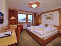 Hotel Garni Concordia - Dolomites Home Hotel a Selva di Val Gardena