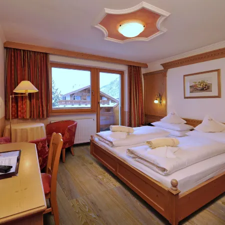 Hotel Garni Concordia - Dolomites Home