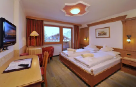 Hotel Garni Concordia - Dolomites Home