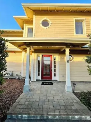 Vista House*Hot Tub Ocean & Bay Views* Hotel dekat Sequoia Park