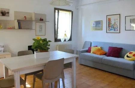 Apartment with garden