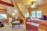 Mineral Bluff 'Bear Ridge Cabin' w/ Hot Tub! - 3-Star