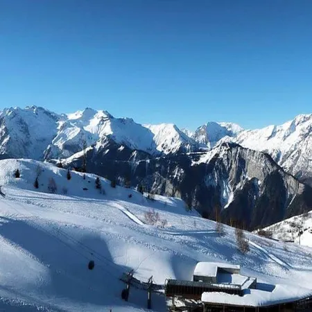 Apartment in France with Balcony Near Slopes