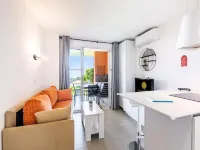 Modern 2-room apartment for 4 people - Prestige - super Home