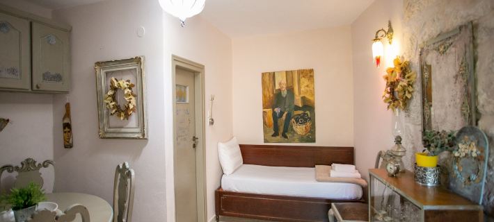 House in Diros near Rock Beach & Taverns Hotels in Itilo