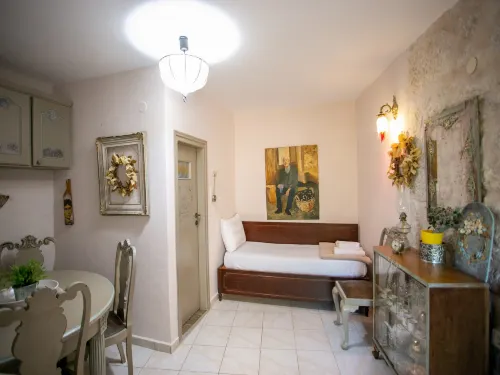 House in Diros near Rock Beach & Taverns