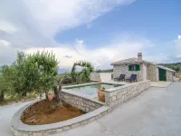 Holiday Home Bliss - Holiday Home with Outdoor Pool and Sea View (ST) - 3-Star