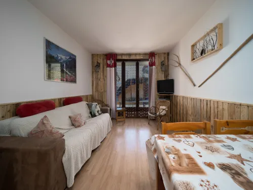 Apartment in France with Stunning Mountain Views - 2 tähden