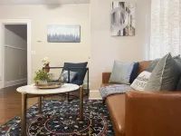 The Harrison F / Steps from Riverfront EVV 1BR/1BA Downtown Apartment