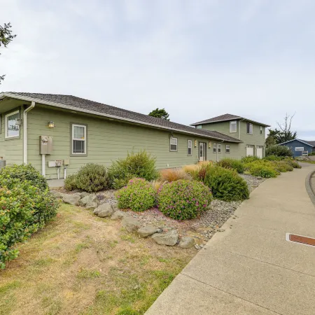 Crescent City Getaway w/ Panoramic Ocean Views!