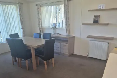 Sea Breeze Villa Near to Newquay Sleeping 6 Guests Hotels in 