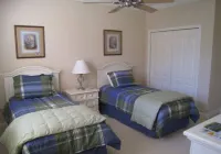 Luxurious River Views, Resort Amenities, Lrg 3 Bed, 2 Bath, Corner Unit, 2100 SF