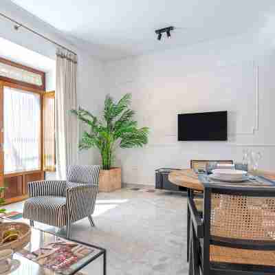 Exclusive apartment in Seville center. Francos VIII Rooms