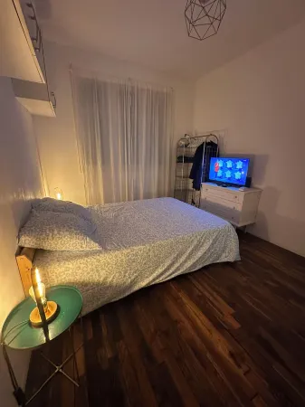 Proche Métro 13 et Rerc Отели в г. Клиши-ла-Гаренн