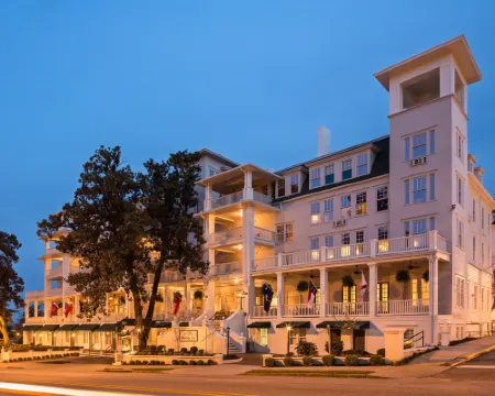 เดอะพาร์ทริดจ์ อินน์ ออกัสตา คิวริโอ คอลเลกชั่น บาย ฮิลตัน โรงแรมในออกัสตา