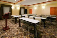 Holiday Inn Express & Suites Fairfield-North Hotels in Fairfield