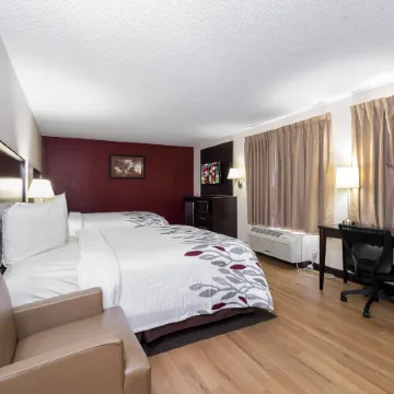 Red Roof Inn & Suites Dover Downtown