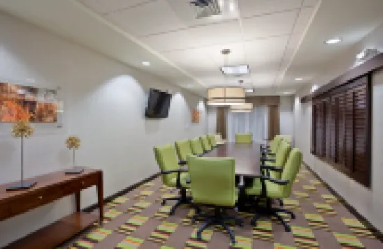 Holiday Inn Express & Suites HAYS by IHG