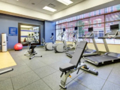 ハンプトン  イン & スイーツ ロアノーク  ダウンタウン ロアノークのホテル