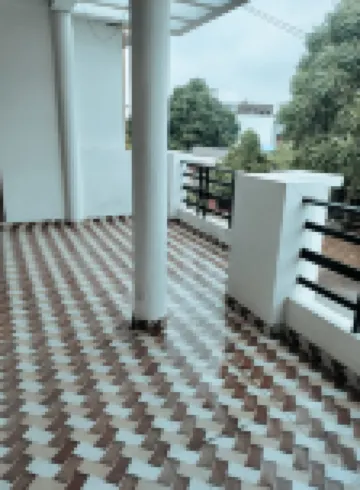 Spacious Peaceful Apartment for Two Families in Lucknow