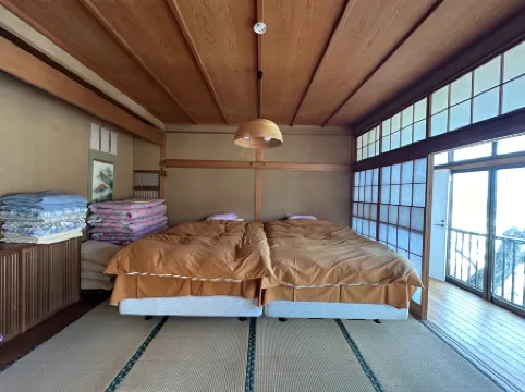 Atami Ocean View Spa Resort Villa / Atami's Sea an