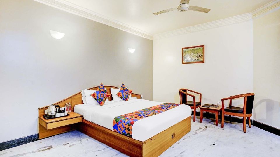 FabHotel Ratna Regency - Pimpri-Chinchwad