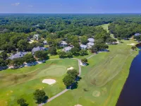 Golf Course View and Community Pool - Cozy Luxurious Villa Retreat
