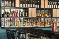 Grand Palladium Palace Resort Spa & Casino - All Inclusive - bar