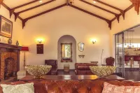 Kili Seasons Hotel - parking