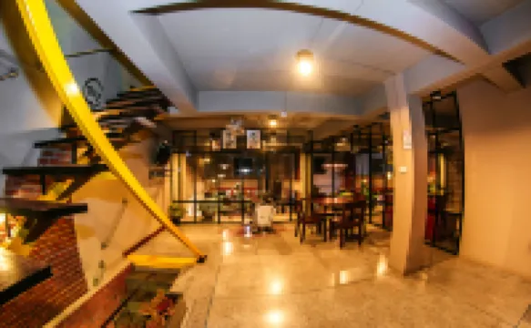 The 8 Factory Hotel