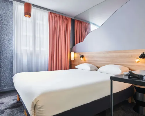 Ibis Styles Paris Alésia Montparnasse Hotels near الحي الرابع عشر - مونتبارناس - بورت دورليانز