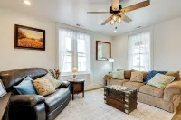 ATV & UTV Parking: Spacious Home in Richfield! Hotels in Monroe