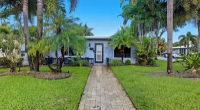 Fort Lauderdale Escape With Pool, Hot Tub & Dual Kitchens Paradise Stay by Avantstay