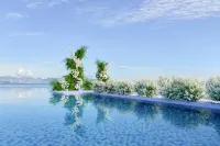 Nha Trang Marriott Resort & Spa, Hon Tre Island - Pool