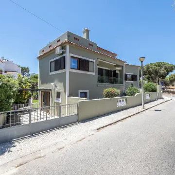 Walk in Hostel Faro Airport