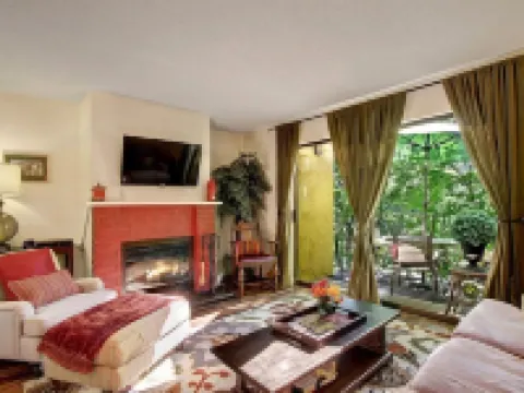 นอร์ทอีสต์ 82 สตรีท เรดมอนด์ โรงแรมในRedmond