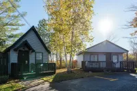 Super 8 by Wyndham Gananoque        Country Squire Resort Hotels in Gananoque