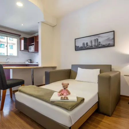 Mercure Sao Paulo JK Отели рядом с достопримечательностью «Бизнес-центр Infinity Tower»