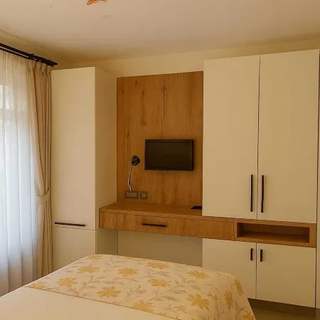 Kumkat Hotel