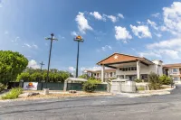 Days Inn by Wyndham Boerne