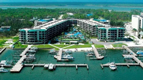 BEST 5th FLOOR VIEW @ PHOENIX ON BAY 2BR/2BA, Lazy River, Water Slide, Boat Slip