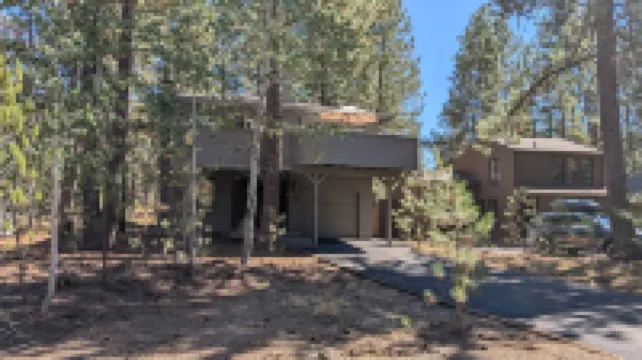 Coyote 7 3 Bedroom Home