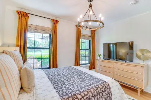 Near Parks & Lakes: Sorrento Home w/ Pool & Yard! - 4 étoiles