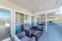 Waterfront Condo W & Dock Access - Apartments