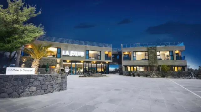 Jeju la Cour Pension