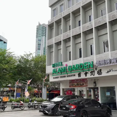 Alami Garden Hotel Kuala Lumpur Hotels near Parkson Maju Junction Mall