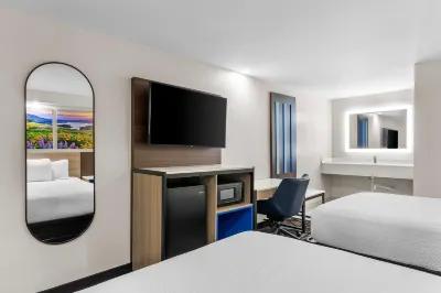 Days Inn by Wyndham Indianapolis East Post Road Hotels near Indianapolis East