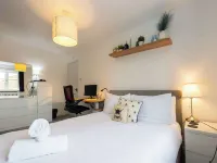 Cosy Home in the Heart of Whitefield Hotels in Bury District