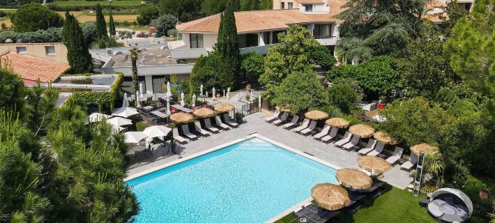 Best Western Sevan Parc Hotel โรงแรมในโวกลูส