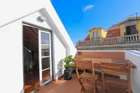 Flores Guest House